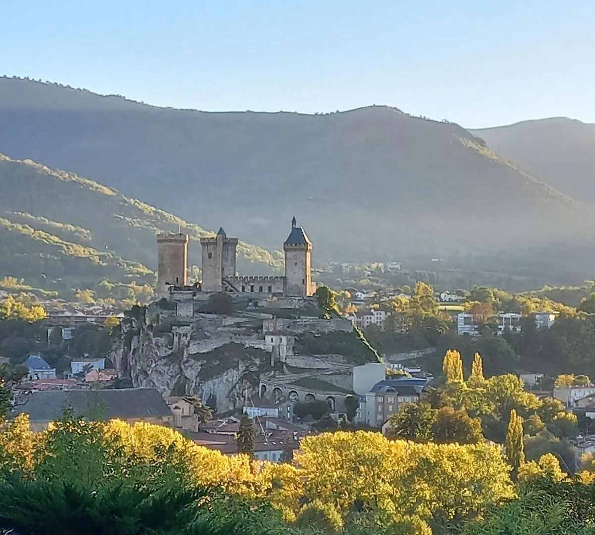 Chalet Gource Avec Vue Sur Le Chateau Foix Frankrike